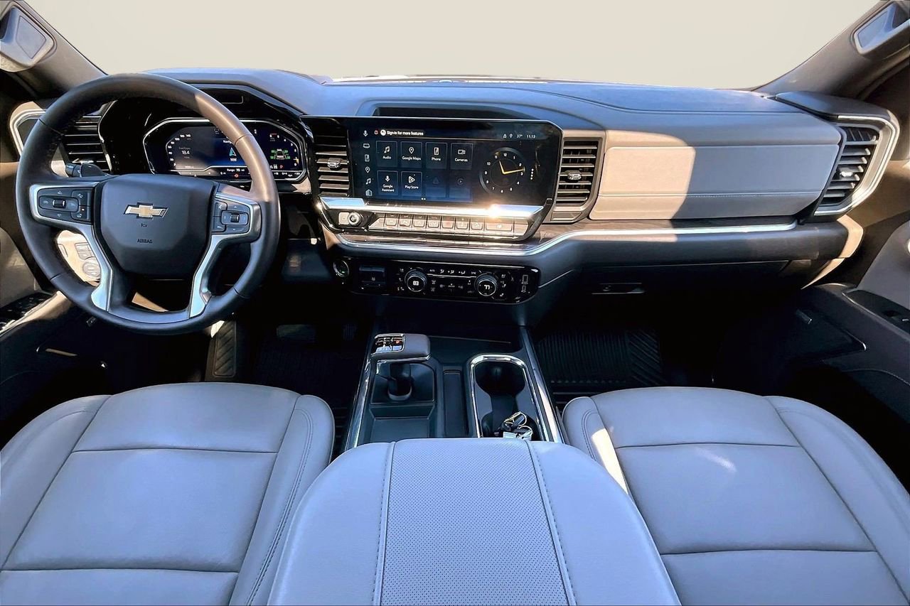 Used 2025 Chevrolet Silverado 1500 LTZ w/ Z71 Off-Road Package image 15