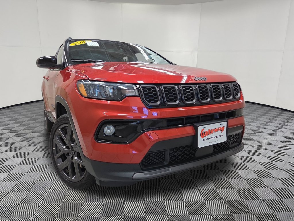 Used 2026 Jeep Compass Limited AWD/4WD image 2