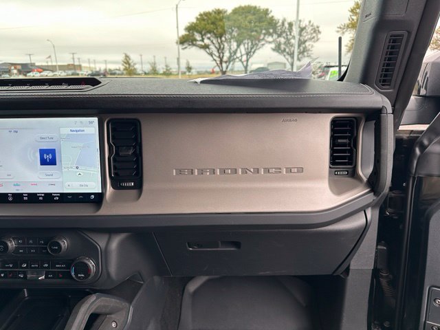 Used 2025 Ford Bronco Outer Banks w/ Sasquatch Package AWD/4WD image 22