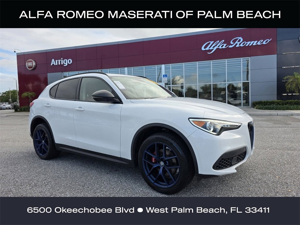Used 2019 Alfa Romeo Stelvio w/ Nero Edizione