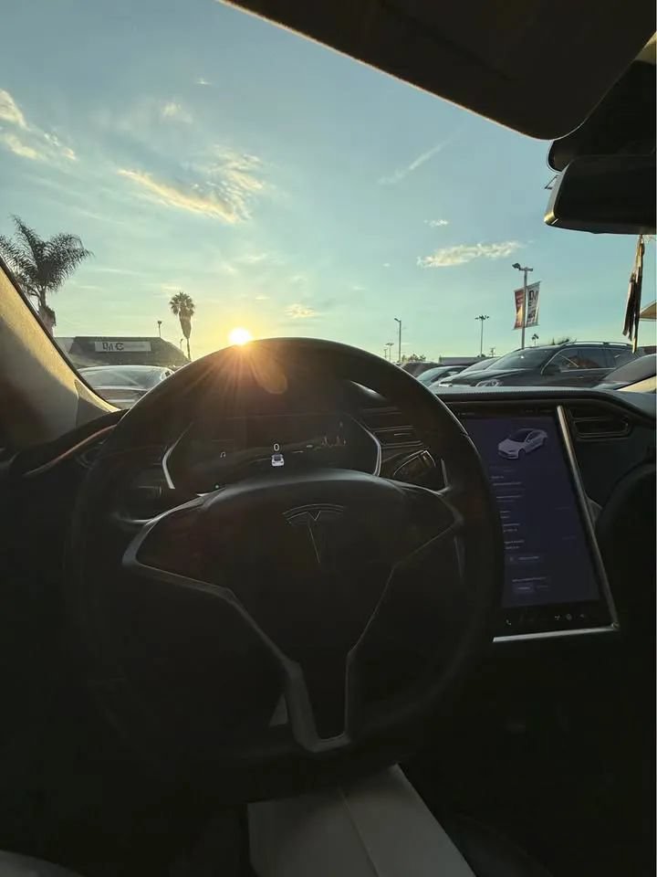 Used 2014 Tesla Model S P85 RWD image 6