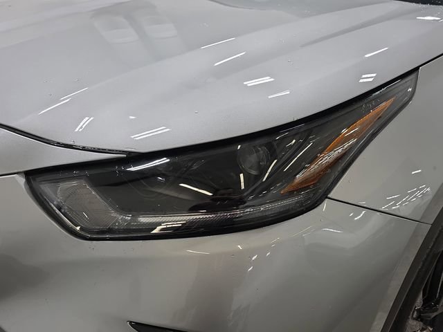 Used 2025 Toyota Highlander XSE AWD/4WD image 29
