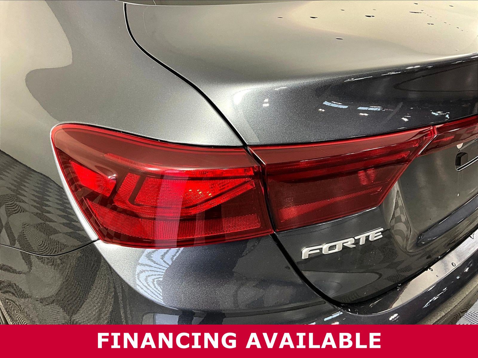 Used 2022 Kia Forte LXS w/ LXS Technology Package FWD image 21