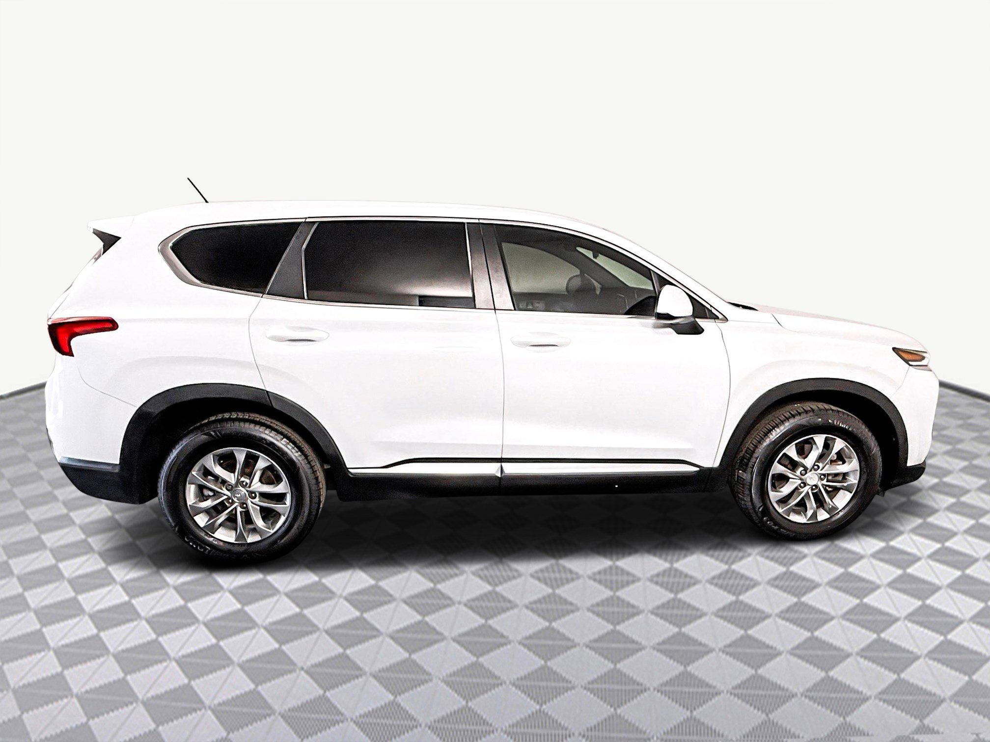 Used 2019 Hyundai Santa Fe SE image 11
