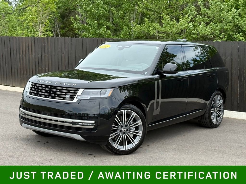 Used 2025 Land Rover Range Rover Long Wheelbase SE AWD/4WD image 1