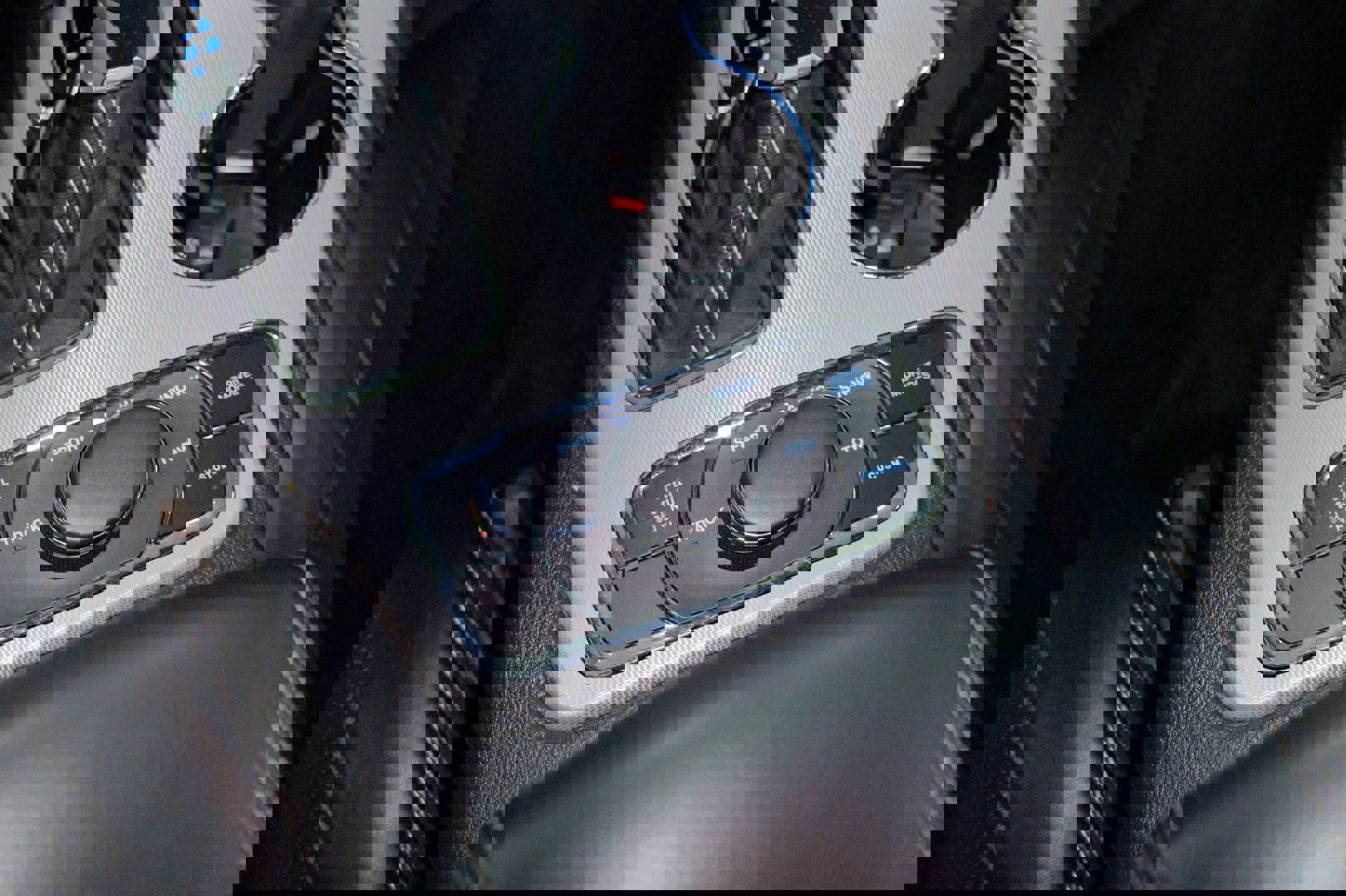 Used 2018 Jeep Grand Cherokee SRT w/ Trailer Tow Group IV image 43