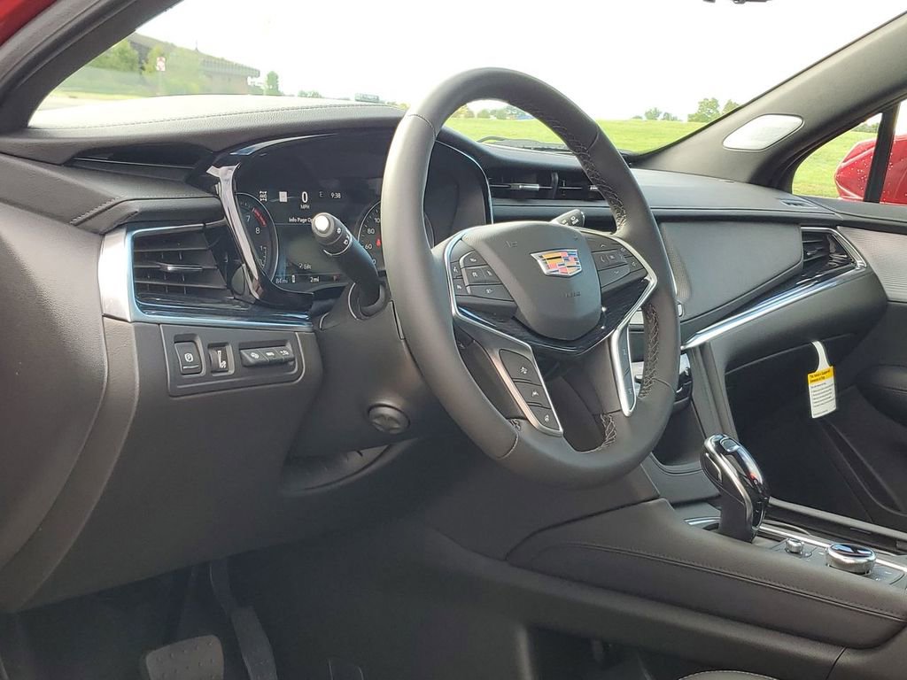New 2025 Cadillac XT5 Premium Luxury w/ Technology Package image 11