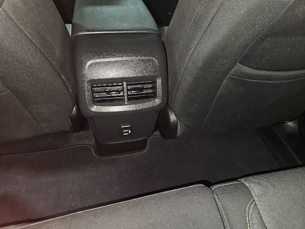 Used 2019 Chevrolet Equinox LT image 23