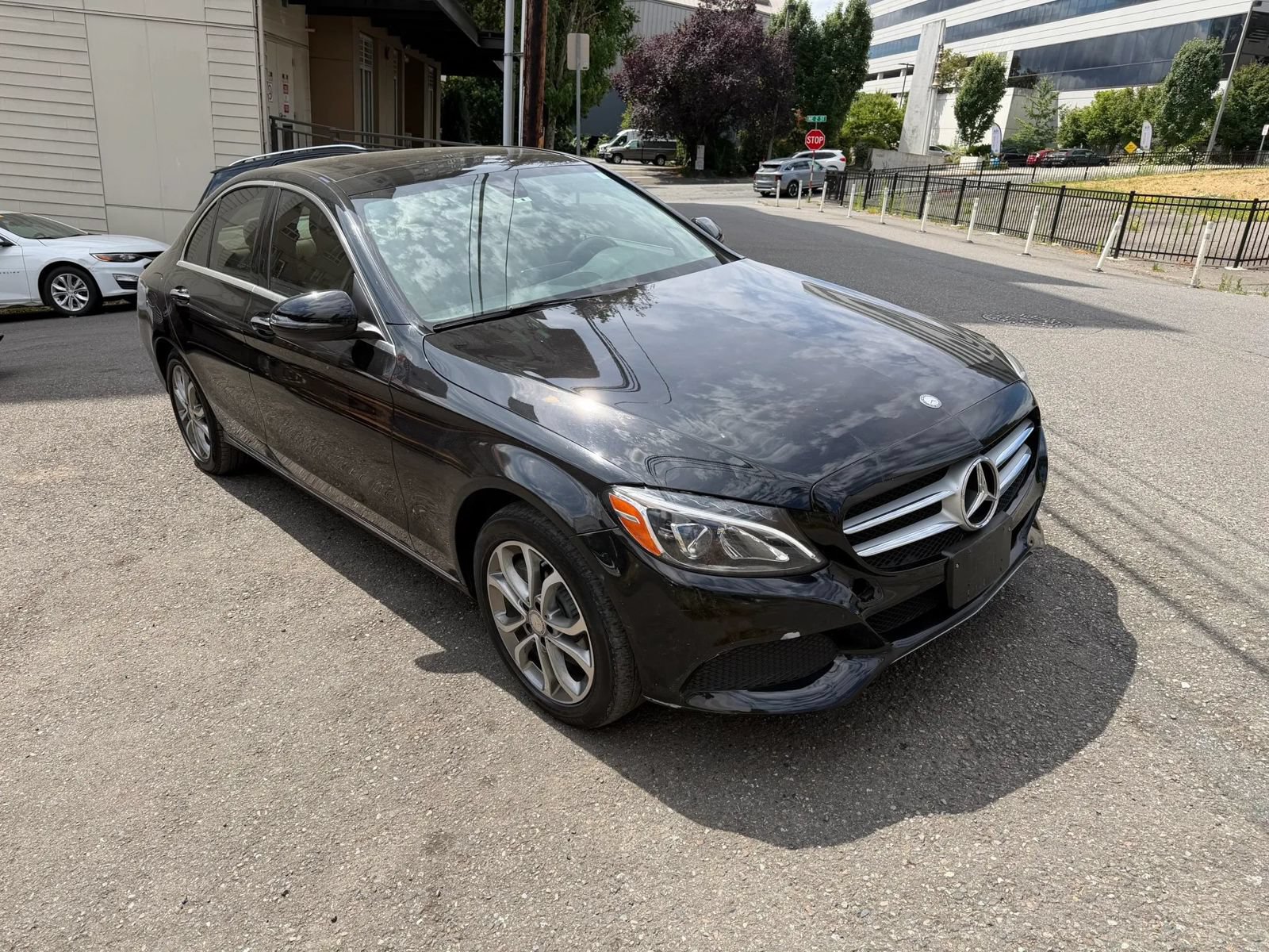 Used 2016 Mercedes-Benz C 300 4MATIC Sedan image 4