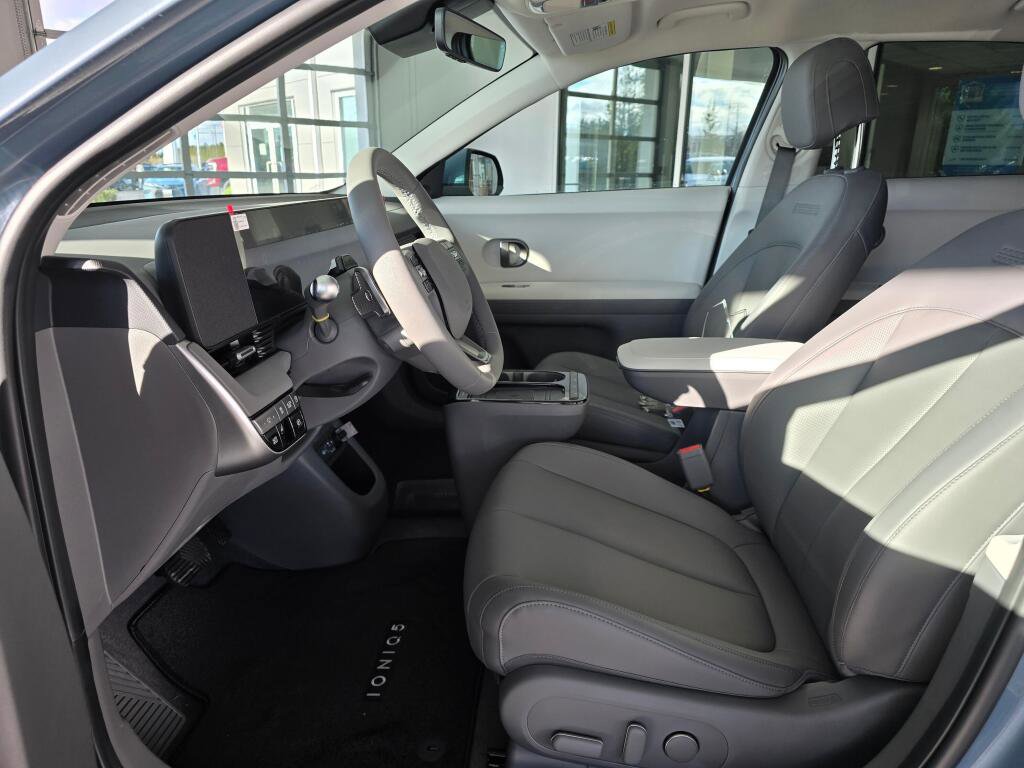 New 2026 Hyundai Ioniq 5 SEL image 19