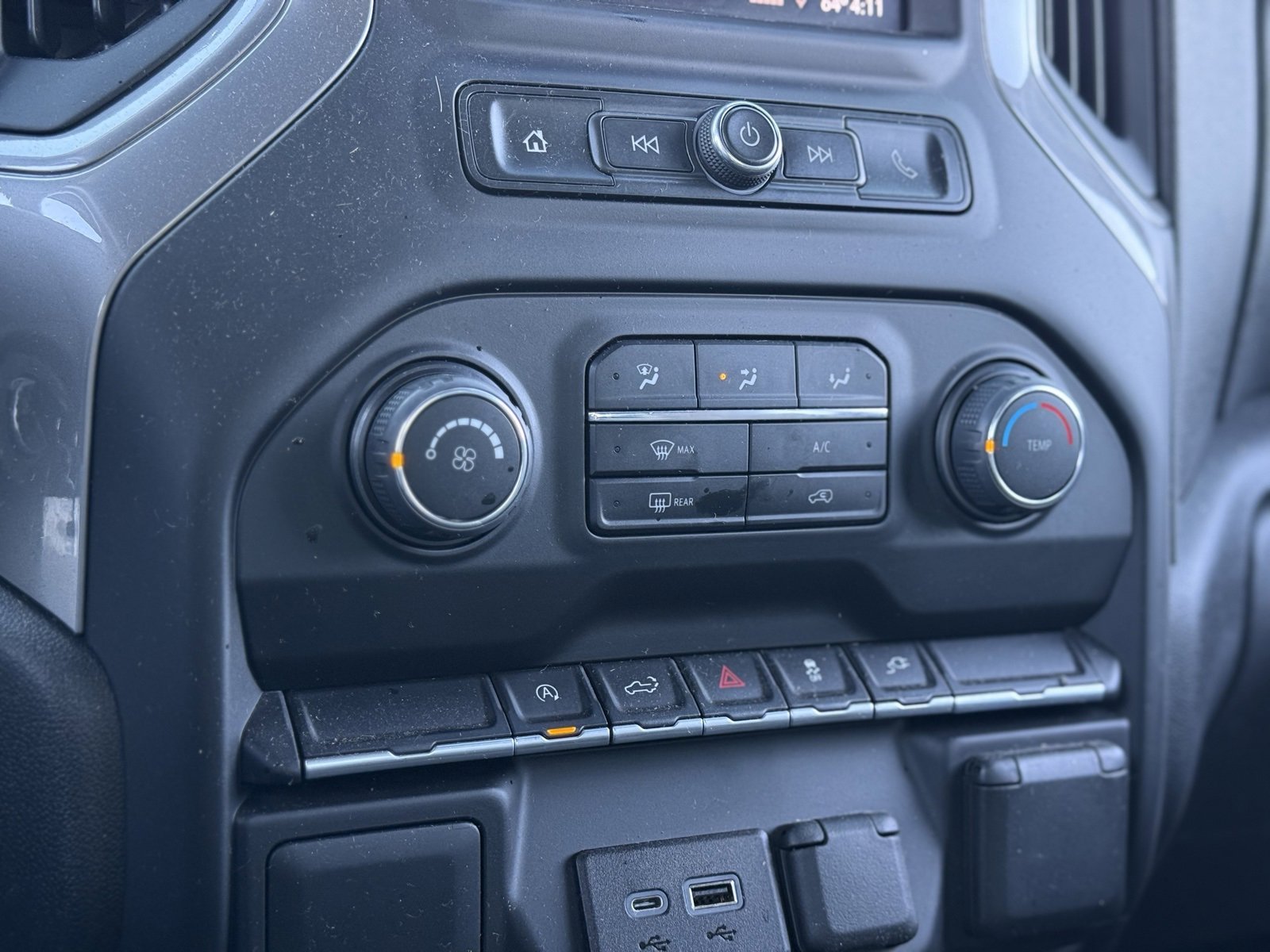 Used 2022 Chevrolet Silverado 1500 Custom image 26