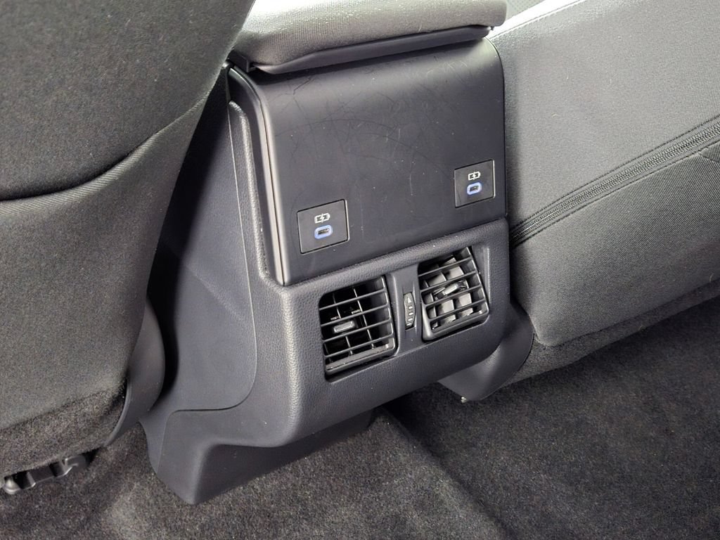 Certified 2025 Subaru Solterra AWD/4WD image 17