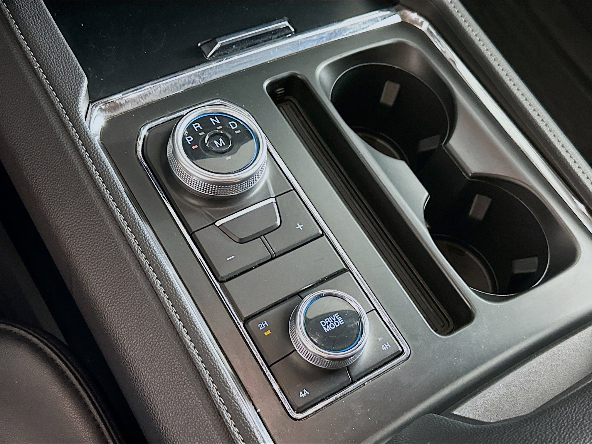 Used 2024 Ford Expedition Max XLT image 25