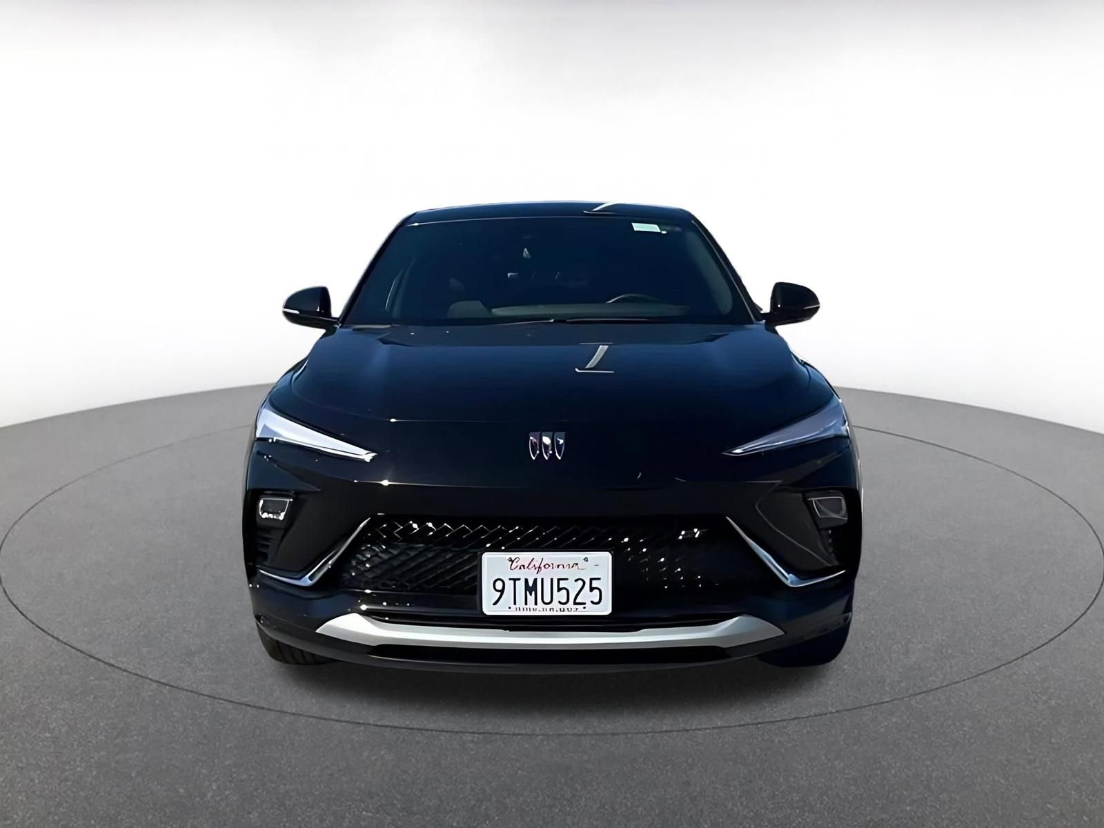 Used 2025 Buick Envista Sport Touring image 4