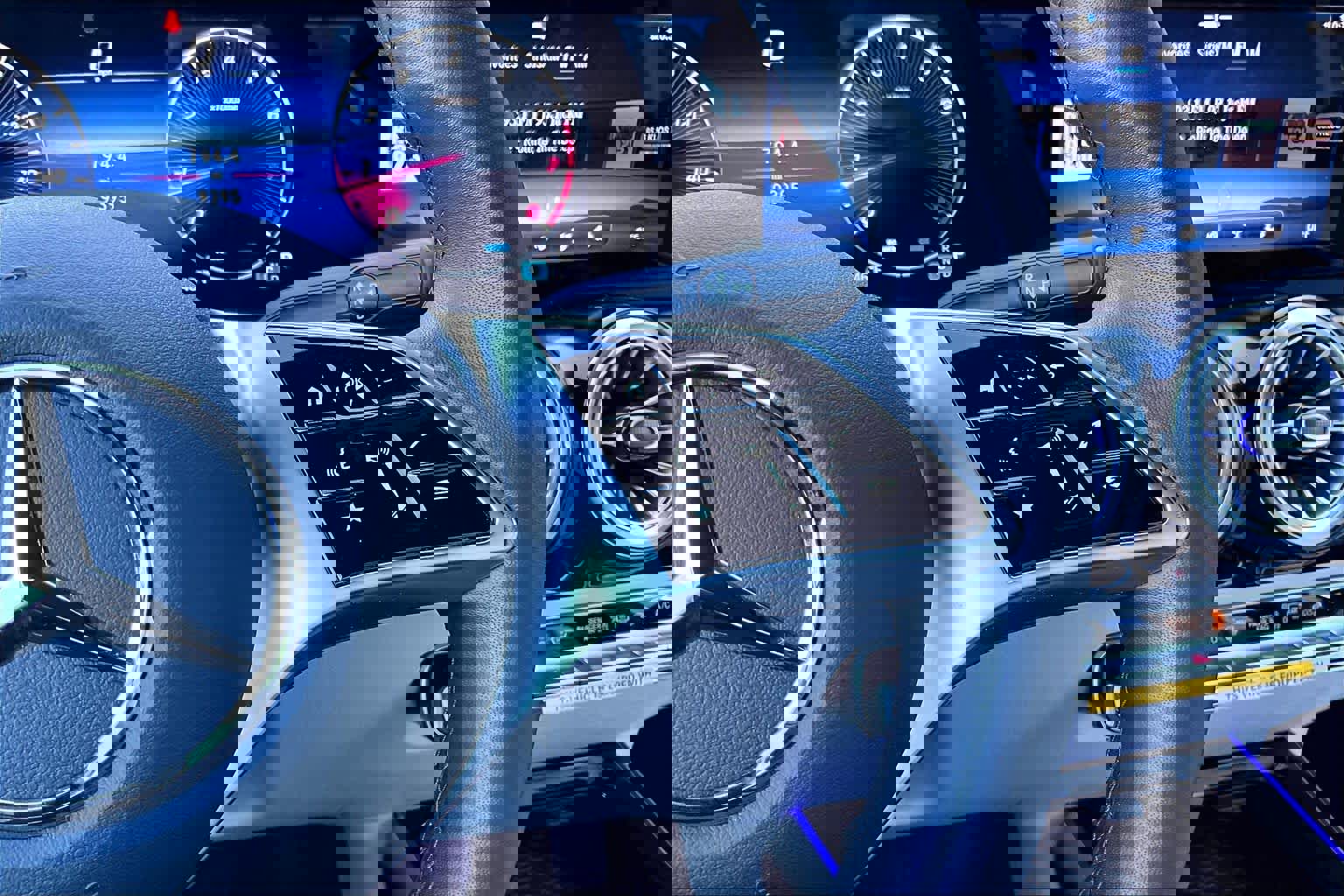 Used 2025 Mercedes-Benz GLA 250 image 24