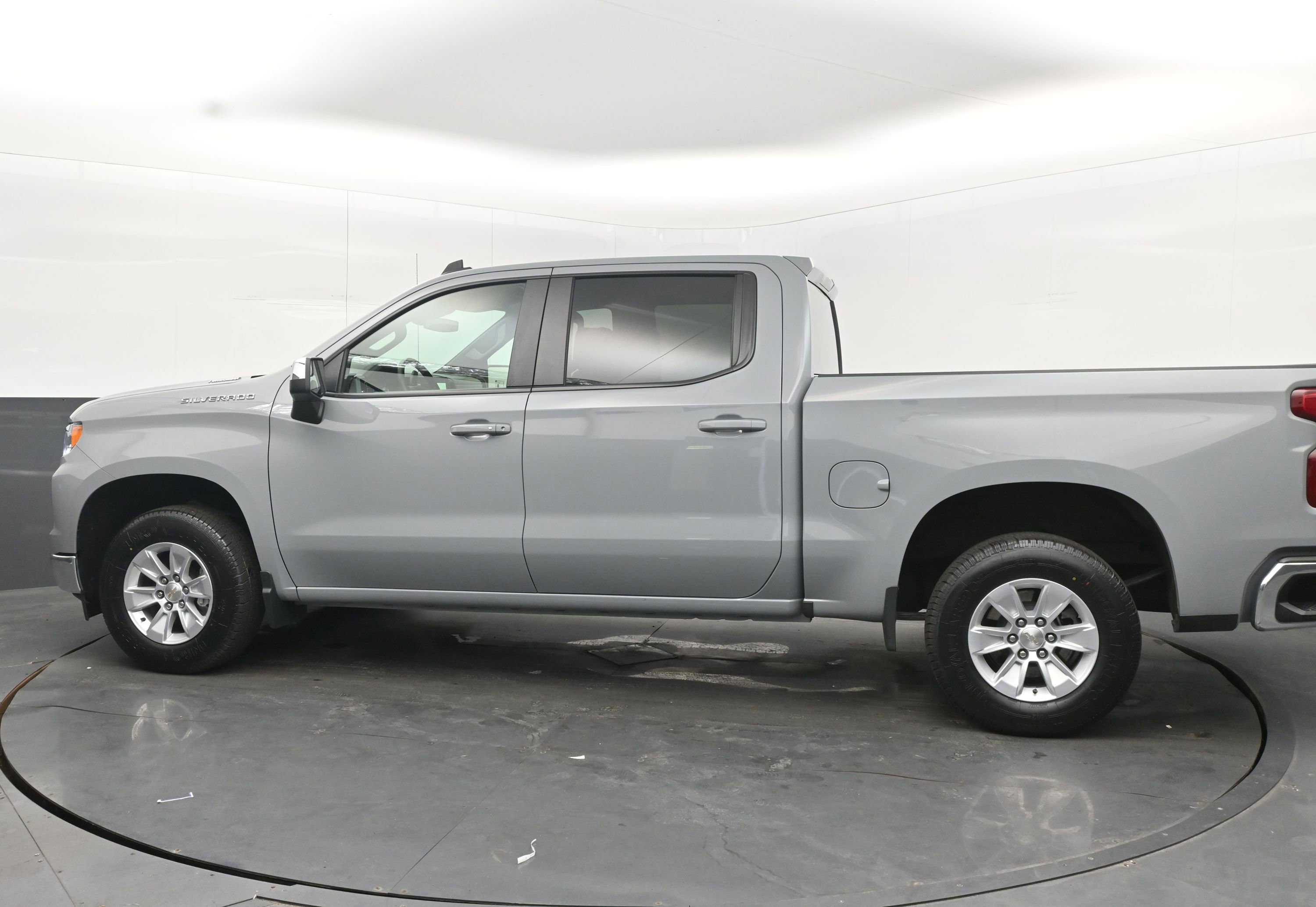 Used 2024 Chevrolet Silverado 1500 LT w/ Protection Package image 7