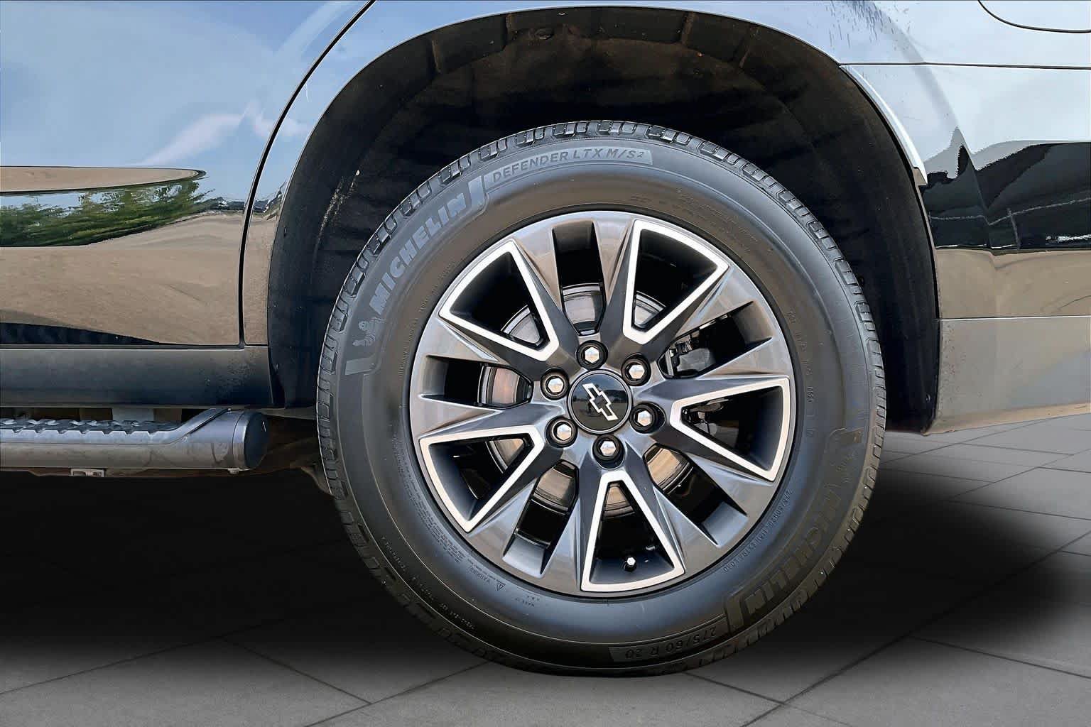 Used 2021 Chevrolet Tahoe Z71 AWD/4WD image 12