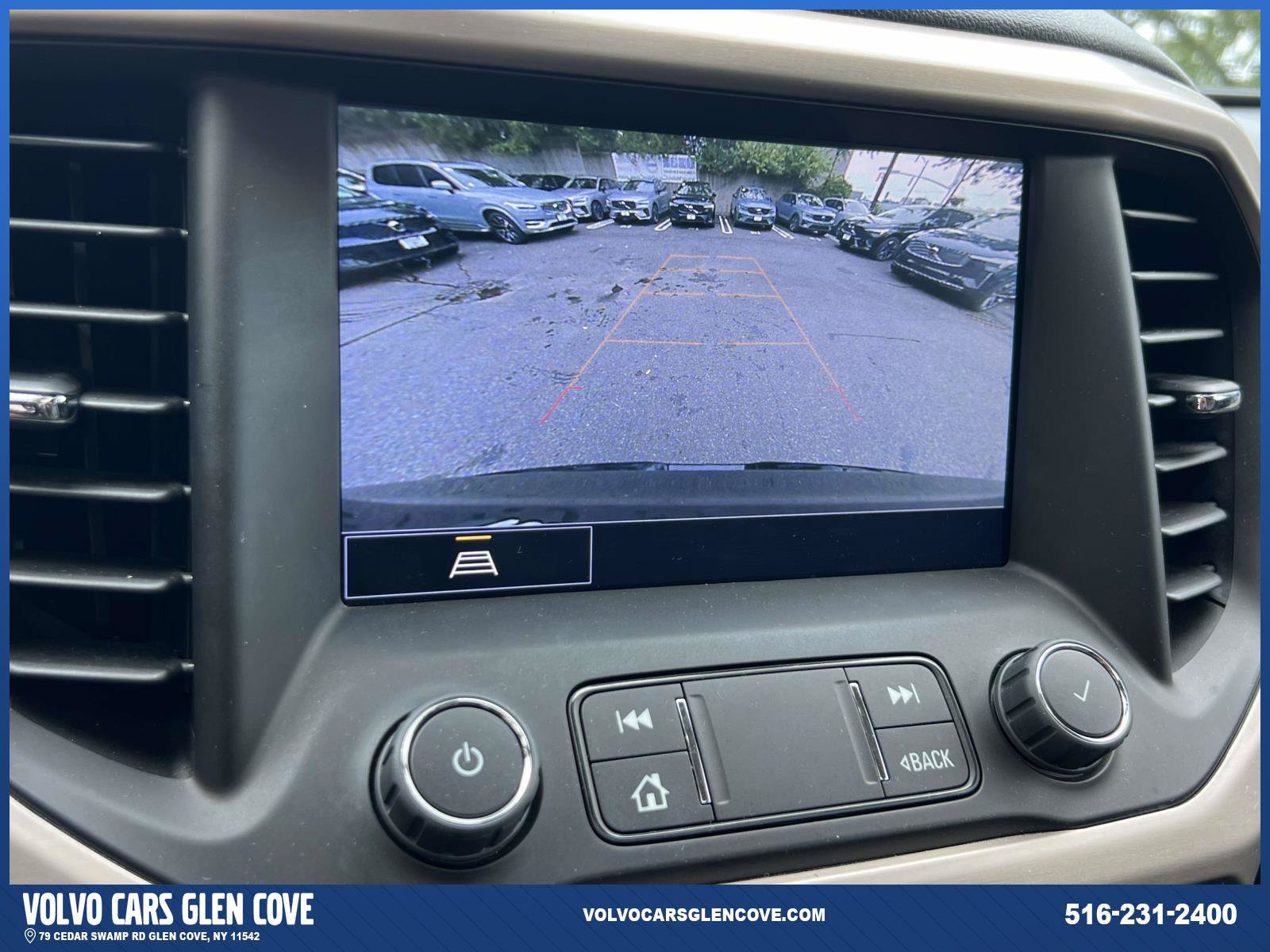 Used 2022 GMC Acadia Denali AWD/4WD image 31