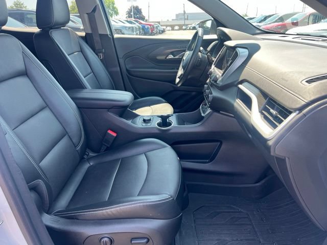 Used 2023 GMC Terrain SLT w/ LPO, Floor Liner Package AWD/4WD image 13