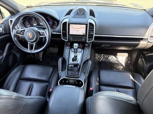 Used 2018 Porsche Cayenne AWD/4WD image 24