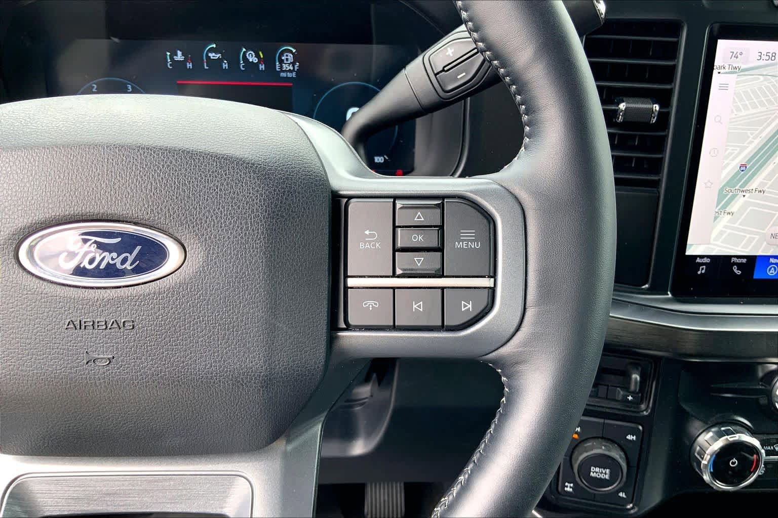 Used 2024 Ford F250 Lariat w/ FX4 Off-Road Package AWD/4WD image 25