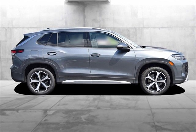 New 2025 Volkswagen Tiguan SE image 5