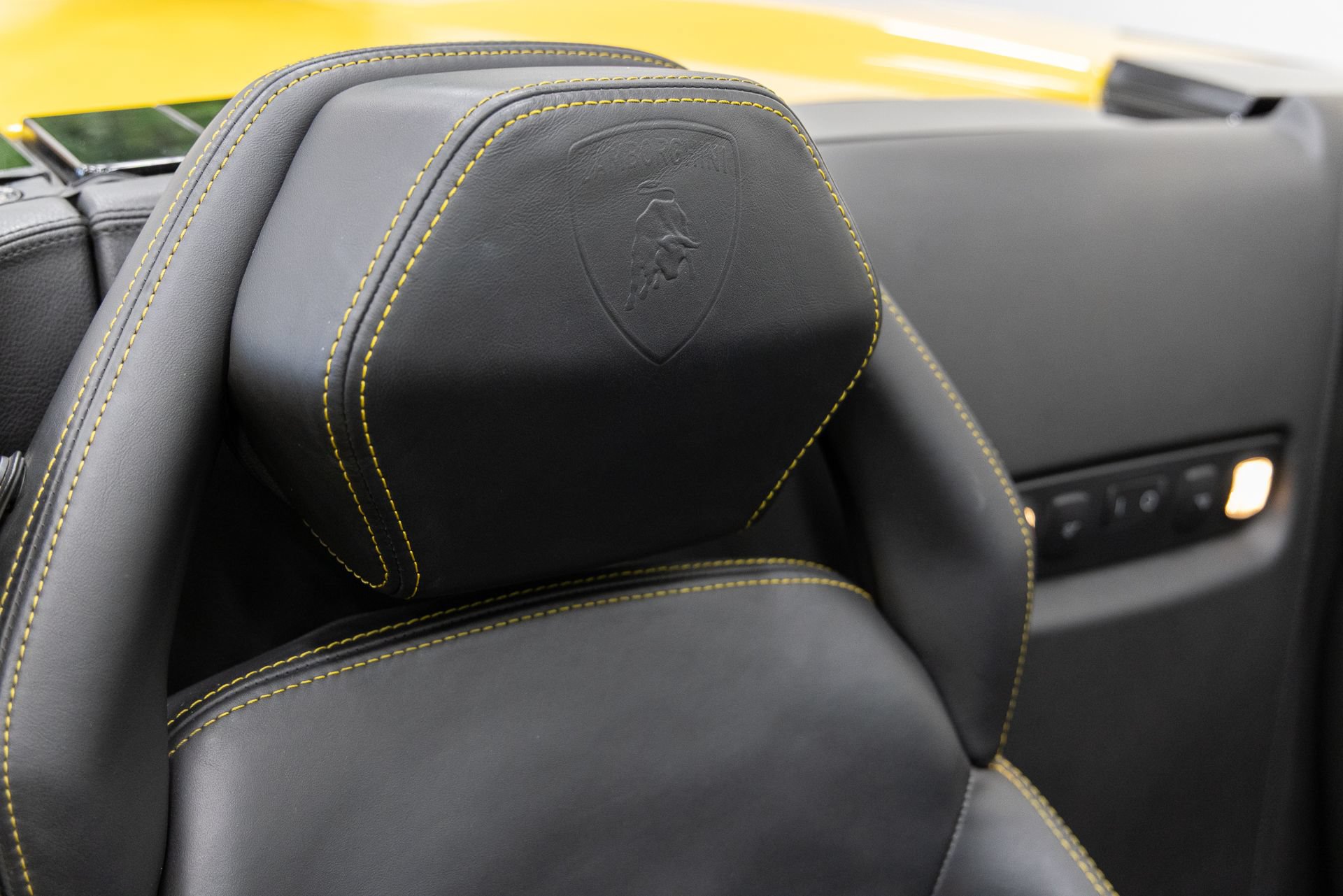 Used 2013 Lamborghini Gallardo LP 550-2 RWD image 21