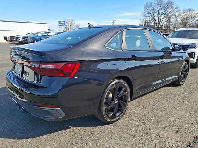 New 2026 Volkswagen Jetta SE image 4