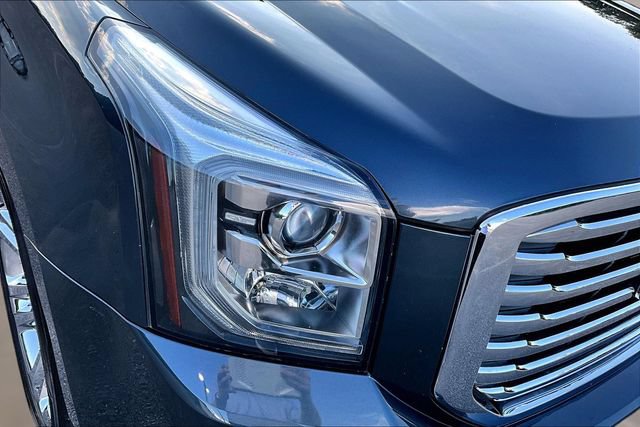 Used 2020 GMC Yukon SLT w/ Premium Edition AWD/4WD image 26