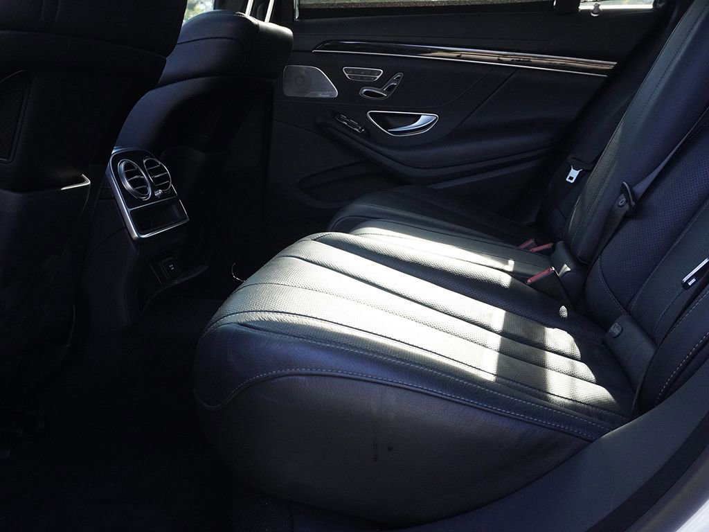 Used 2017 Mercedes-Benz S 550 4MATIC Sedan image 32