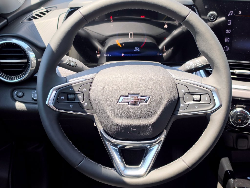 New 2026 Chevrolet Trax ACTIV w/ Driver Confidence Package FWD image 16