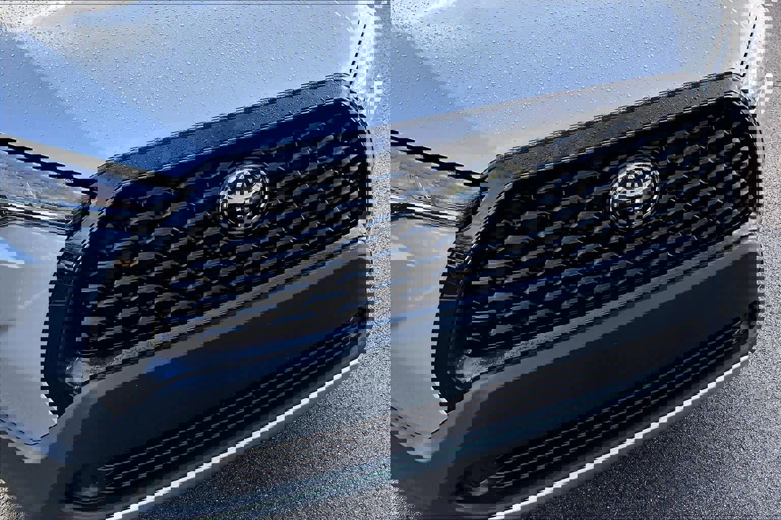 Certified 2024 Toyota Corolla Cross LE w/ Moonroof Package image 31