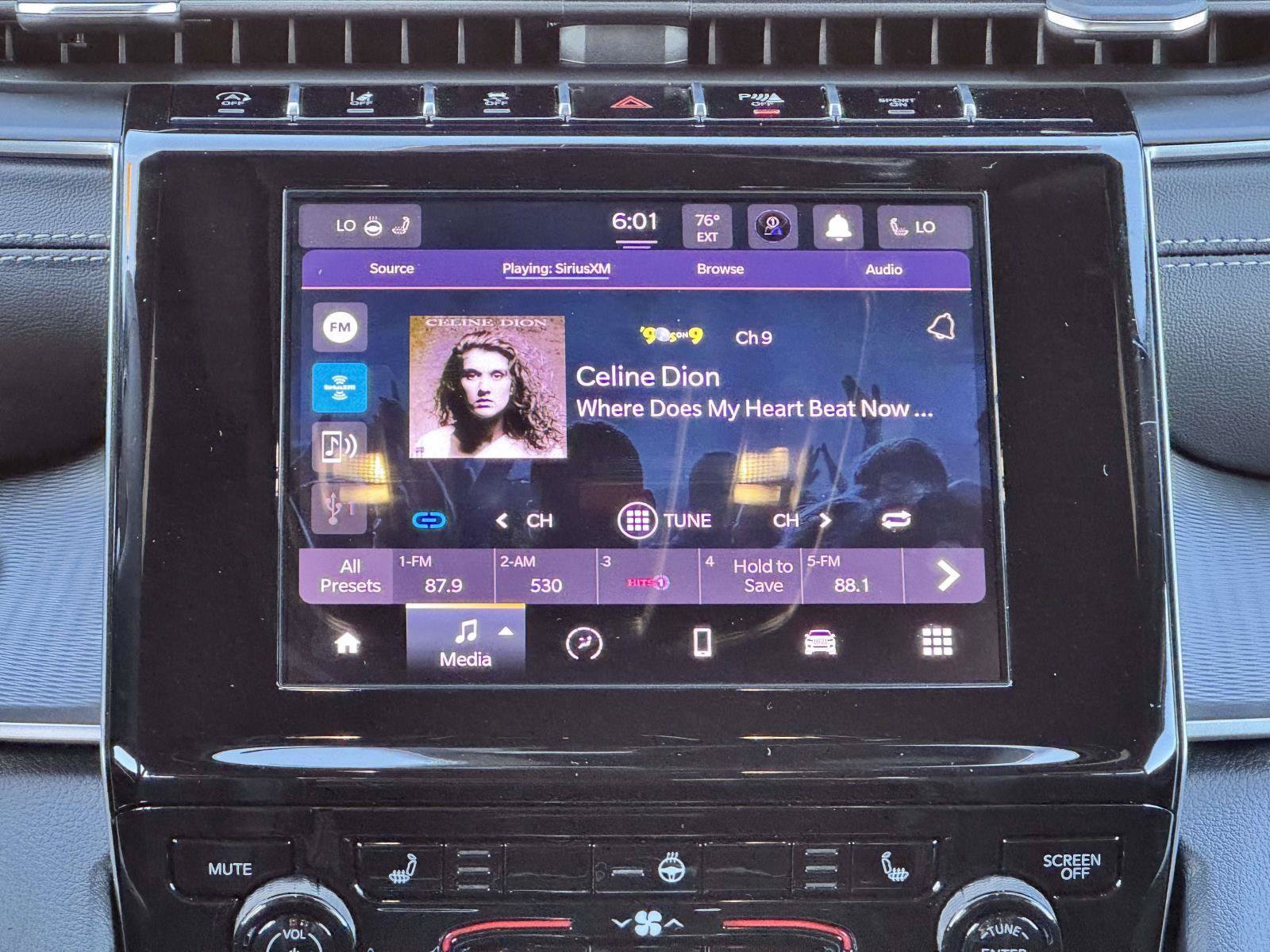 New 2025 Jeep Grand Cherokee Altitude AWD/4WD image 3