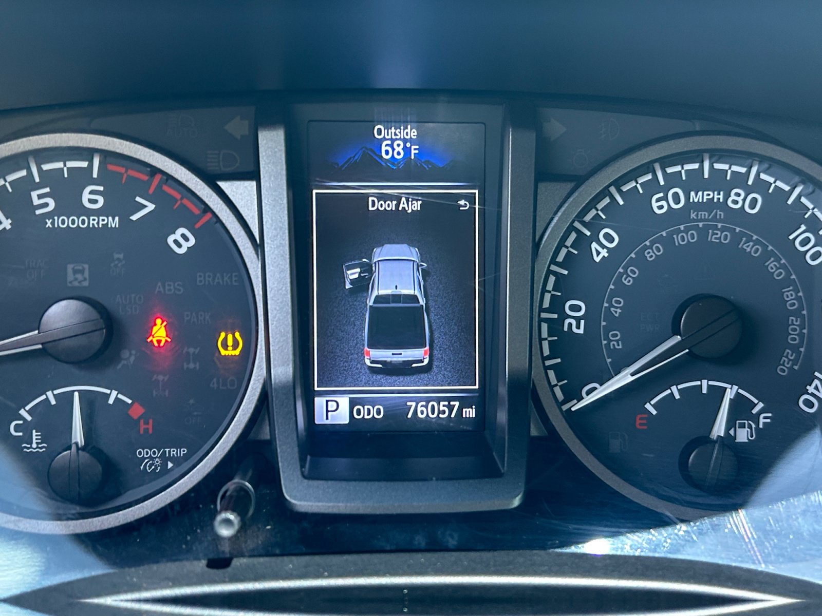 Used 2021 Toyota Tacoma TRD Off-Road w/ Technology Package AWD/4WD image 11