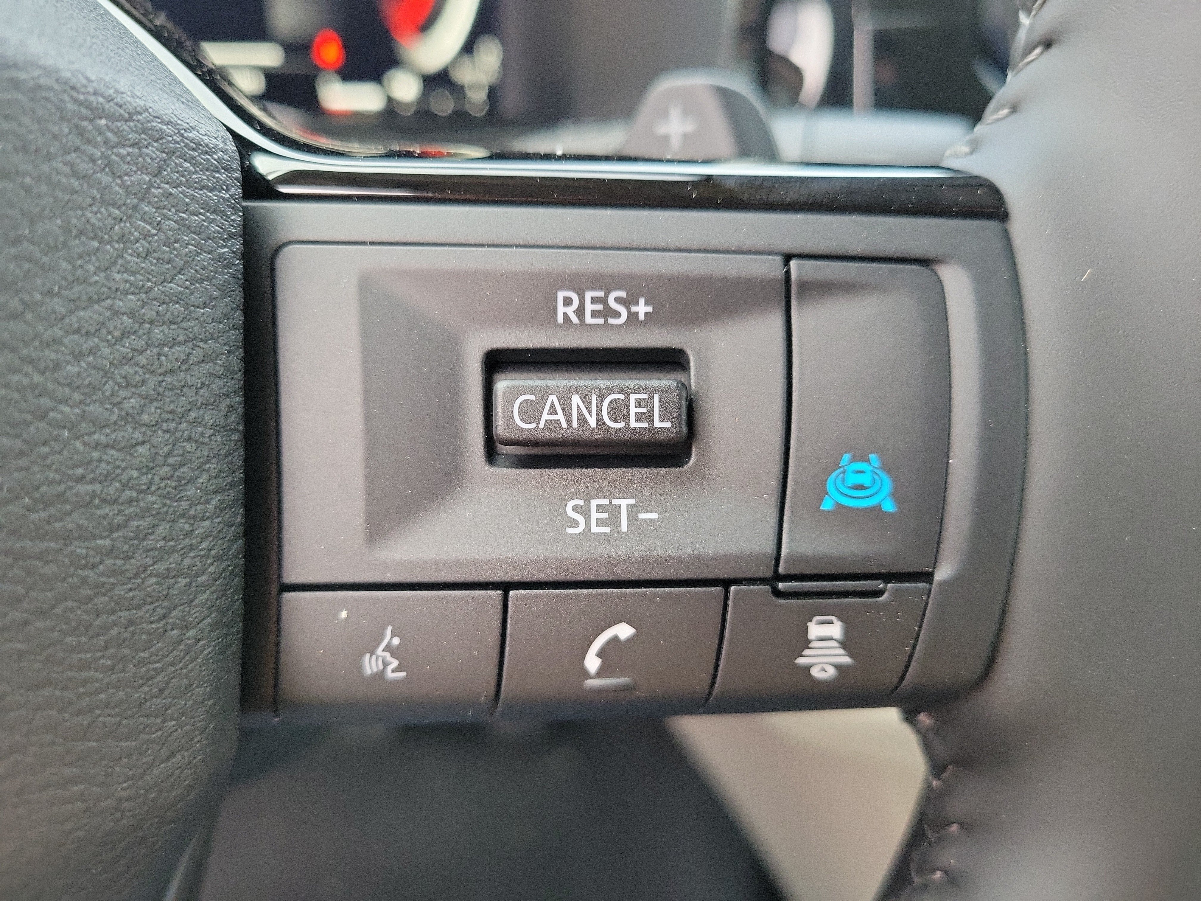 New 2026 Nissan Pathfinder SL FWD image 22