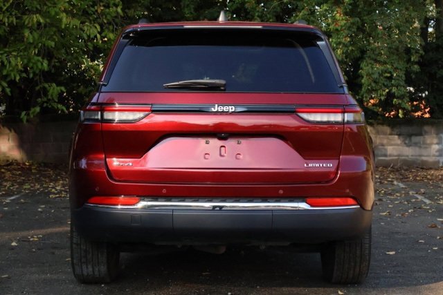 Used 2024 Jeep Grand Cherokee Limited