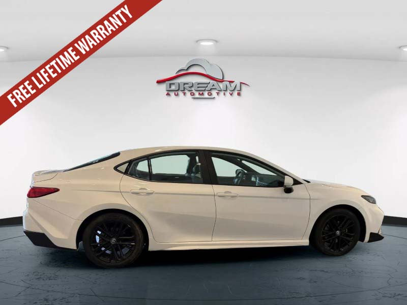 Used 2025 Toyota Camry SE FWD image 21