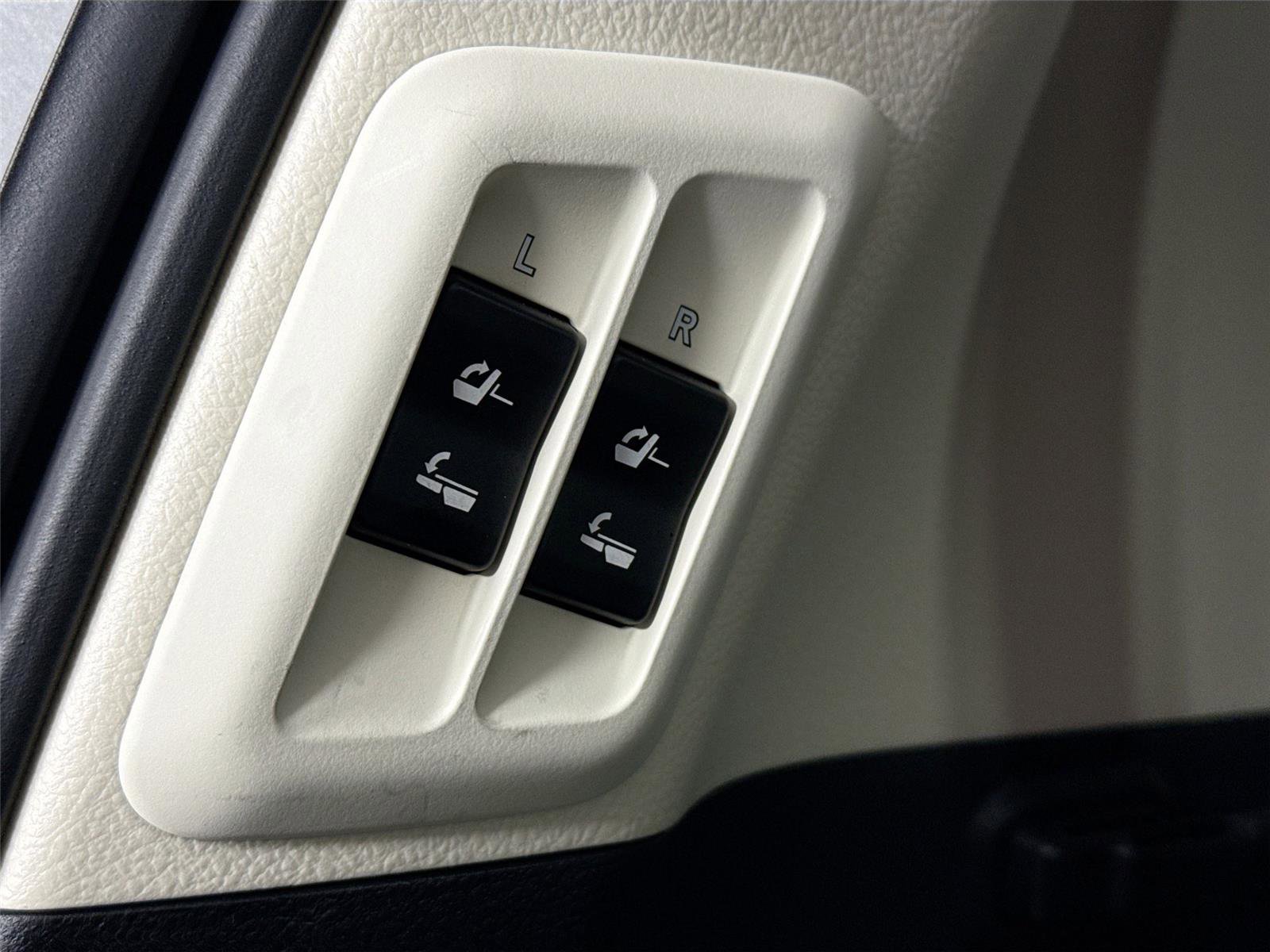 Used 2023 Lexus GX 460 Premium image 41