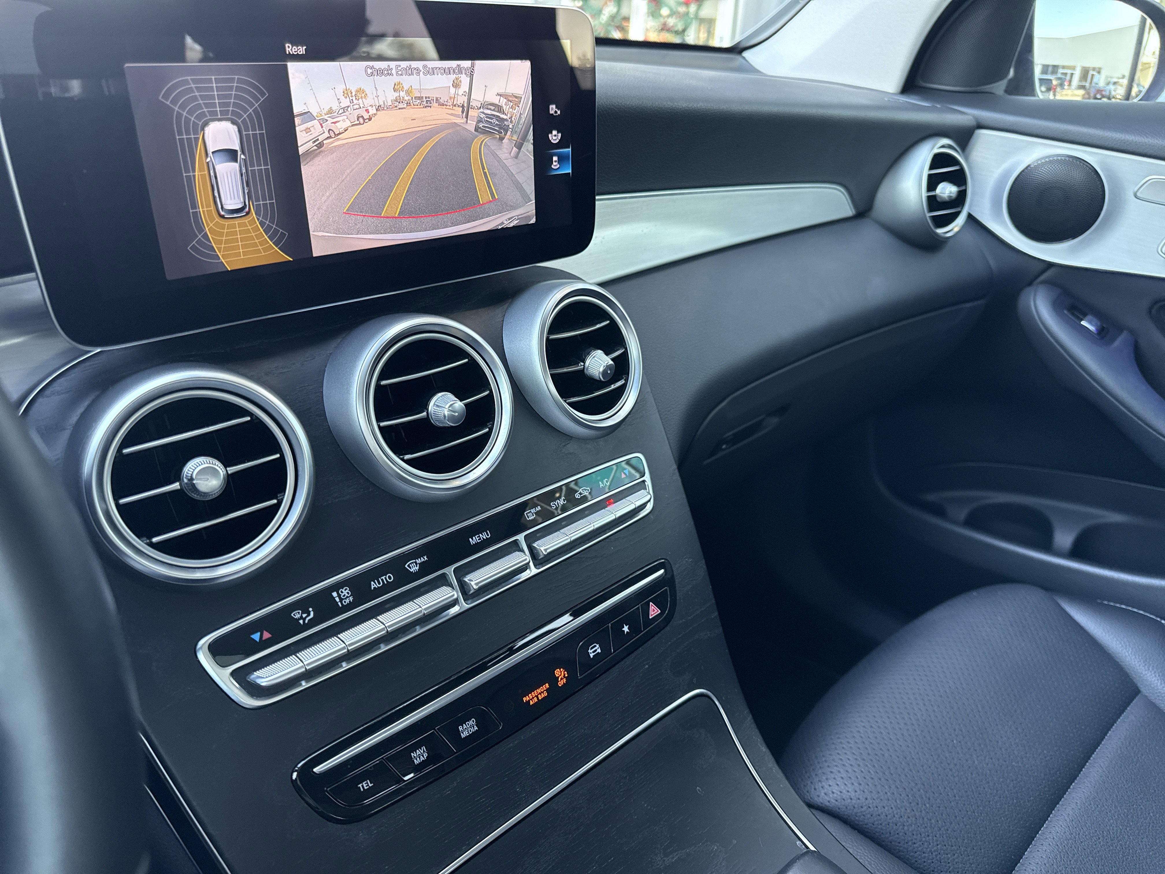 Certified 2021 Mercedes-Benz GLC 300 image 9