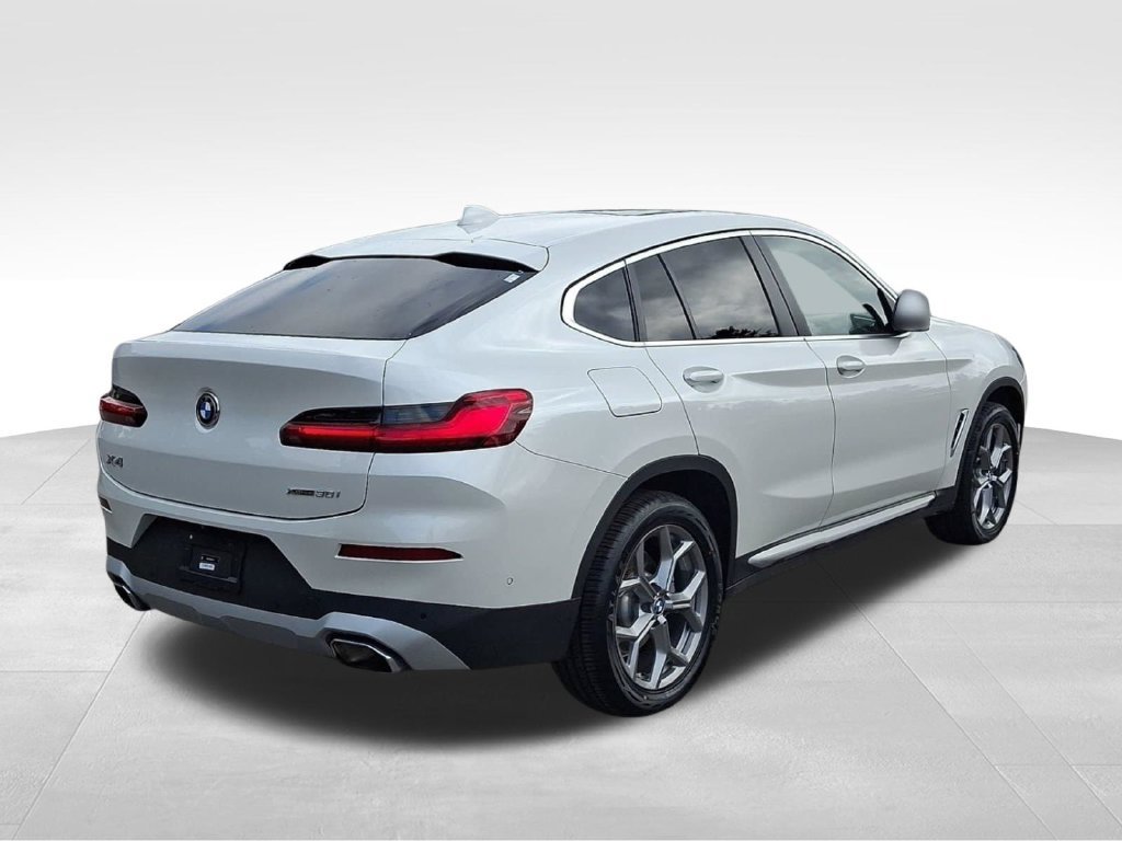 Used 2024 BMW X4 xDrive30i w/ Parking Assistance Package AWD/4WD image 6