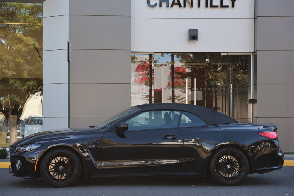 Used 2023 BMW M4 xDrive Competition AWD/4WD image 2