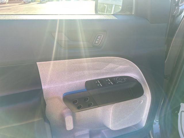 New 2025 Ford Maverick XLT w/ XLT Luxury Package image 32