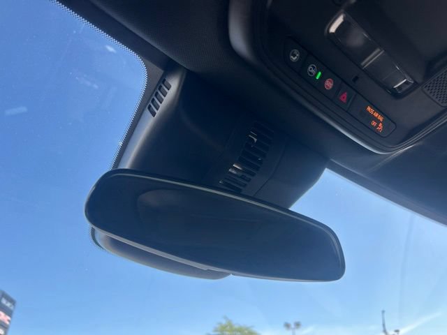 Used 2025 GMC Acadia Elevation AWD/4WD image 26