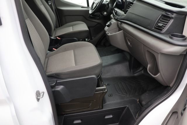 Used 2022 Ford E-Transit 148 High Roof Extended image 22