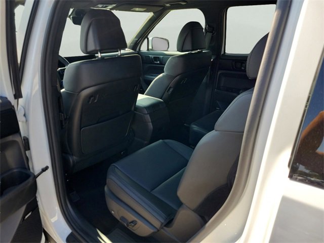 Used 2024 Hyundai Santa Fe Calligraphy image 5