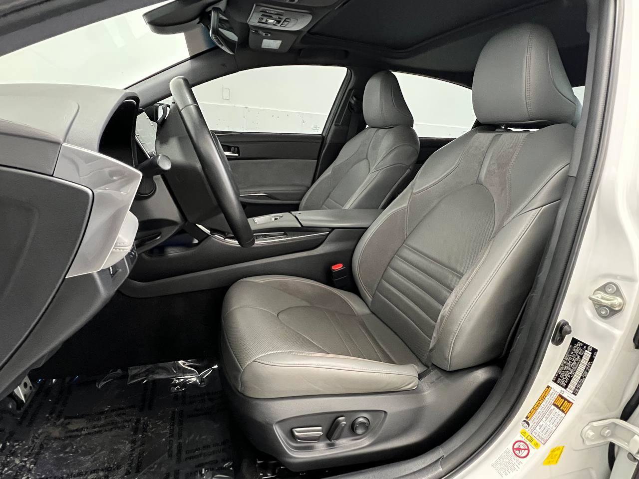 Used 2019 Toyota Avalon XSE w/ Carpet Mat Package FWD image 8
