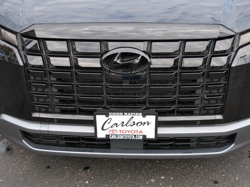 Used 2023 Hyundai Palisade Limited AWD/4WD image 9