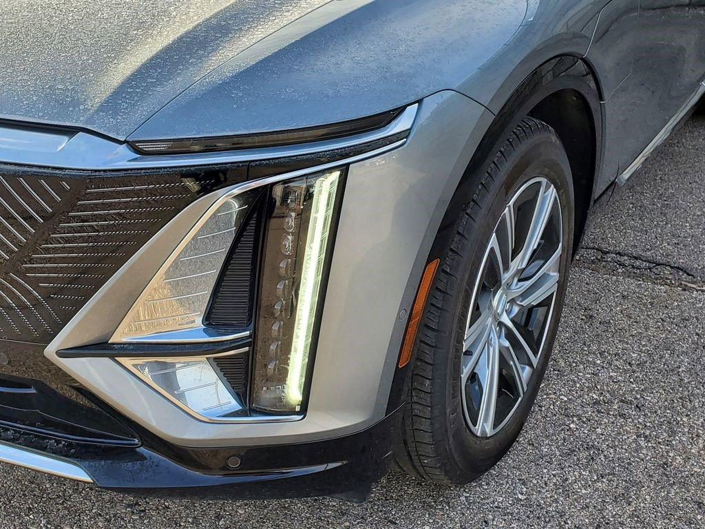 Certified 2024 Cadillac Lyriq Luxury w/ LPO, Floor Liner Package AWD/4WD image 8