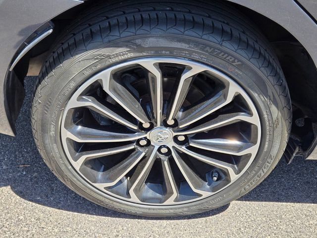 Used 2014 Toyota Corolla S FWD image 12