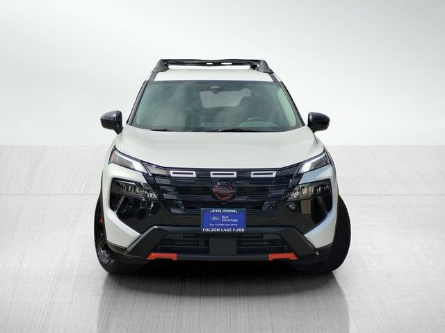 Used 2026 Nissan Rogue SV AWD/4WD image 2
